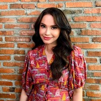 Unggahan terbaru penyanyi Rossa di Instagramnya kembali curi atensi. Wanita 47 tahun itu memamerkan penampilan terbarunya usai berhasil menurunkan berat badan. Foto: Instagram/@itsrossa910