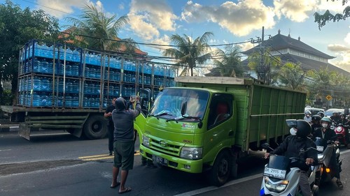 Caption : TKP meninggalnya sopir truk di Denpasar Utara, Kota Denpasar, Jumat (24/7/2026). (Dok. Polresta Denpasar)