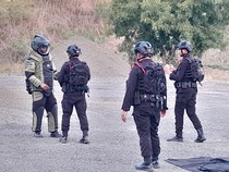 Jibom Polda NTT Musnahkan 3 Bom Rakitan Usai Bentrok Dua Desa di Adonara