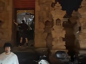 Hadeh..., Viral Turis Mabuk Kencing di Depan Rumah Warga Uluwatu