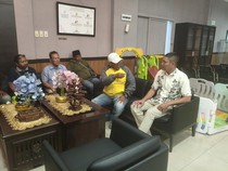 Warga Damarsi Datangi Tagih Kejari Progres Tanah Kas Desa yang Jadi Kos