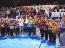 3.123 Porsi Opak Tersaji di HUT Tasikmalaya Pecahkan Rekor MURI