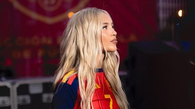 Ana Mena, Penyanyi yang Disebut Didekati Ferran Torres Usai Final Piala Dunia