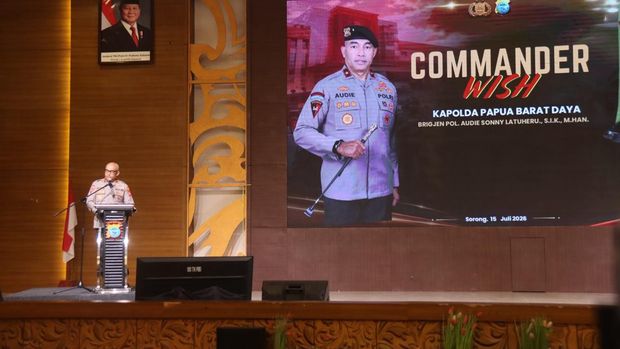 Kapolda Papua Barat Daya Brigjen Yulius Audie Sonny Latuheru