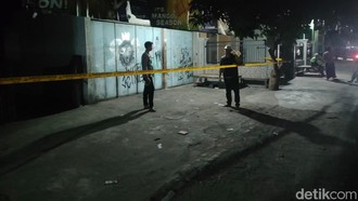 Kakek 60 Tahun Duel Carok dengan 2 Pria di Sampang, Semuanya Terluka