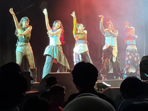 Girgroup Marbles jadi pembuka showcase Bernadya.