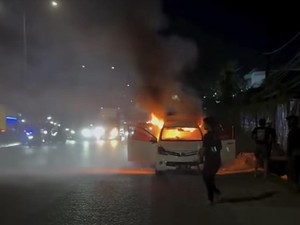 Avanza Muat 6 Jeriken Pertalite Terbakar di Perintis Makassar, Polisi Usut