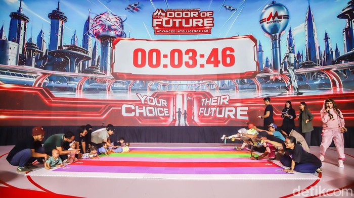 Sejumlah peserta mengikuti rangkaian acara Morinaga Dunia Generasi Platinum Event: Door of Future – Advance Intelligence Lab di The Dome, Senayan Park, Jakarta, Sabtu (25/7/2026). Kegiatan yang digelar dalam rangka memperingati Hari Anak Nasional tersebut menghadirkan beragam aktivitas edukatif dan interaktif yang ditujukan bagi anak-anak serta keluarga.
