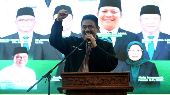 Gubsu Bobby Nasution saat menghadiri pelantikan pengurus KAHMI Sumut.