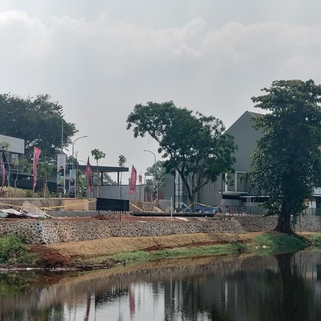 Potret Proyek Kolam Renang Shila at Sawangan yang Dihentikan gegara Disegel