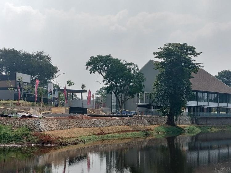 Potret Proyek Kolam Renang Shila at Sawangan yang Dihentikan gegara Disegel