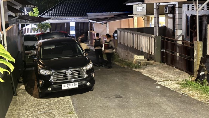 Polis berjaga di rumah Kadis PUPR Bengkulu