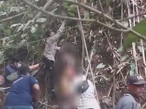 Geger Penemuan Mayat Membusuk Tergantung di Hutan Karang Sidemen Lombok