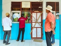 Tiga Sekolah Disegel, Pemkab Bima Minta Massa Tak Anarkistis