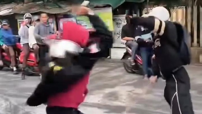 Viral video dua remaja duel dengan pedang resahkan masyakarat di Palembang