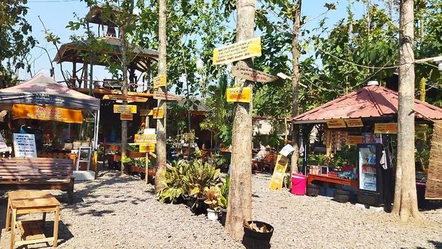 Warung Mimi Encas Majalengka.