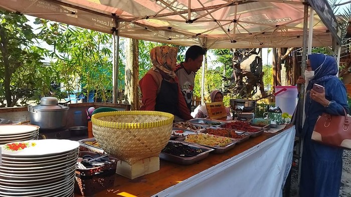 Warung Mimi Encas Majalengka.