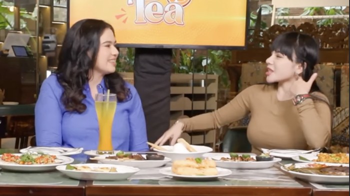 Catherine Wilson saat menjadi bintang tamu Spill DD Tea