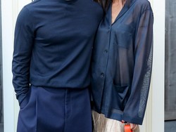 Foto: Katie Holmes dan Pacar Baru Go Public? Mesra Hadiri Acara Ferragamo