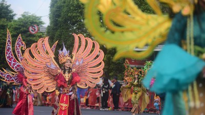 Pesona Budaya Nusantara Warnai Wonderful Archipelago Carnival Indonesia