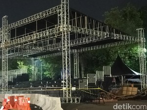 Polisi Olah TKP Tribun Ambruk Saat Kejurnas Drift Purwokerto