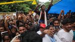 Protes Kebocoran Soal NEET, Massa Bentrok dengan Polisi