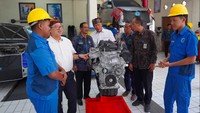 Toyota Bagi-bagi Mesin Terus Buat 'Dioprek' Siswa Sekolahan