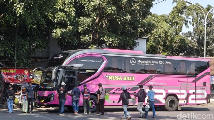 Suasana Terminal Cicaheum, Minggu (26/7/2026). Pemerintah berencana menjadikan lokasi ini sebagai depo bus rapid transit (BRT)