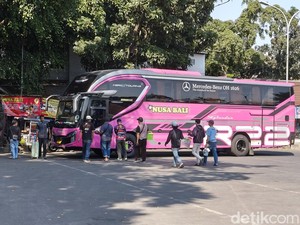 Bus Masih Layani Keberangkatan Penumpang di Terminal Cicaheum
