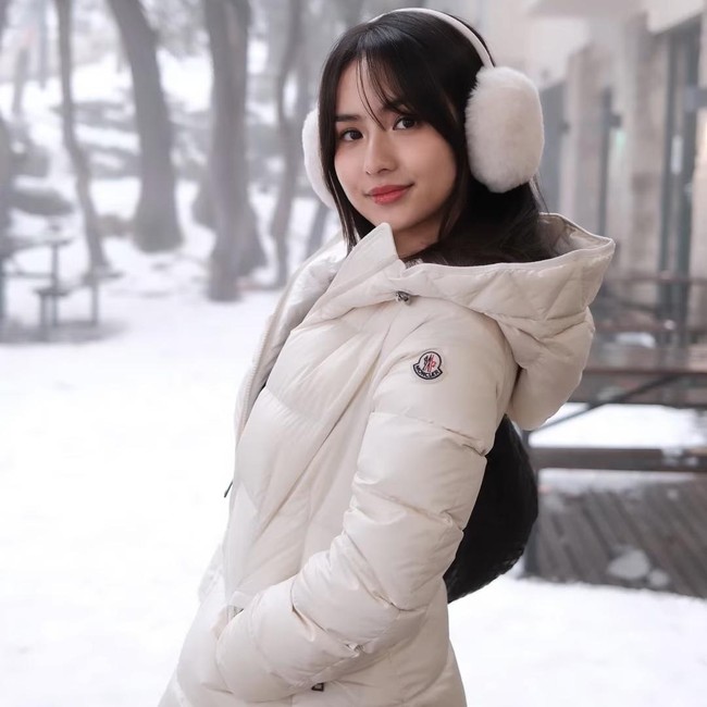 Angie Marcheria Stay Cool Saat Kabut Salju di Mount Buller