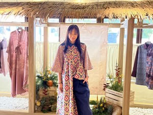 Benang Jarum x Rama Dauhan Satukan Sastra dan Mode Lewat Hujan Bulan Juni