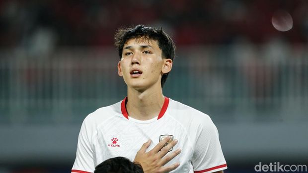 Bertanding di Stadion Pakansari, Bogor, Senin (27/7/2026), Baker dipasang sejak menit awal oleh pelatih John Herdman. Ia pun langsung membayar kepercayaan itu dengan gol.