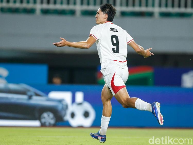Debut Impresif Mitchell Baker Bawa Garuda Terbang Tinggi di Pakansari