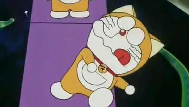Doraemon kuning.