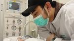 Kompak! Begini Momen Fiki Naki dan Tinandrose saat Kulineran Seru