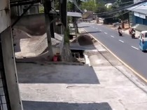 Jabar Hari Ini: Kerabat Pesinetron Asal Garut Ditabrak Angkot