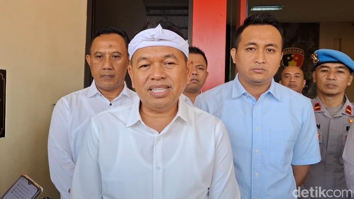 Gubernur Jawa Barat Dedi Mulyadi di Purwakarta