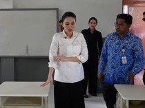 Gubernur Sherly Tegur Kepsek, Dapat BOS Rp 1 M tapi WC Rusak-Lampu Kelas Mati
