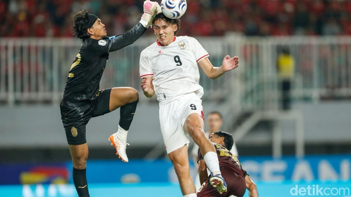 Indonesia Vs Kamboja Babak I Indonesia Vs Kamboja Babak I