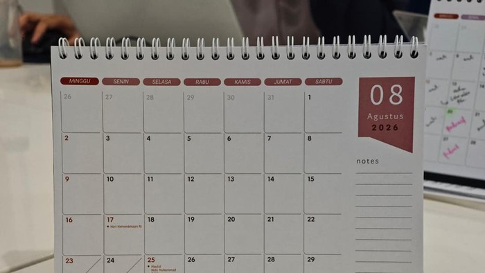 Kalender Agustus 2026