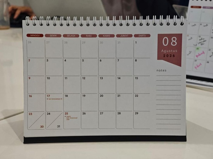 Kalender Agustus 2026