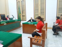 Gelapkan Rp 2 M untuk Pinjol-Obati Ortu, Wanita di Medan Divonis 2,5 Tahun Bui