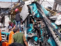 Pasutri dan 2 Sopir Truk Jadi Korban Tewas Laka Maut di Gempol Pasuruan