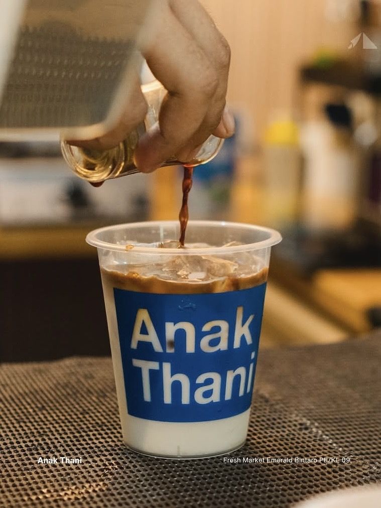 Kedai kopi di fresh market Bintaro