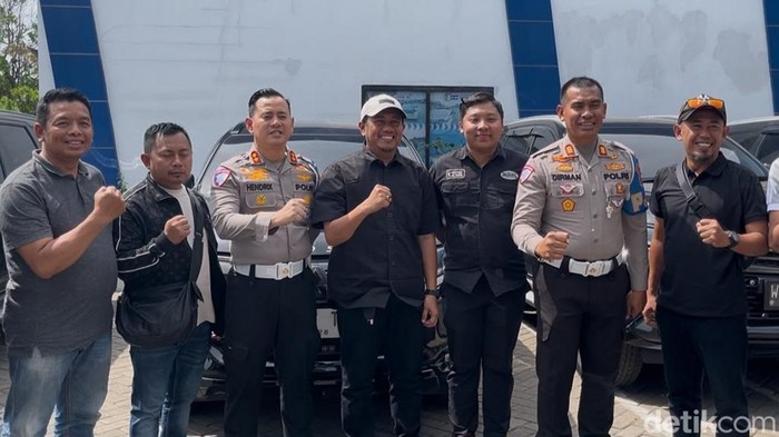 Komunitas Pajero datangi PJR Polda Jatim usai viral konvoi di tol