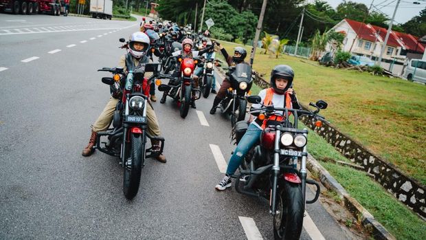 Ladies of Harley (LOH) HOG Indomobil touring di Malaysia