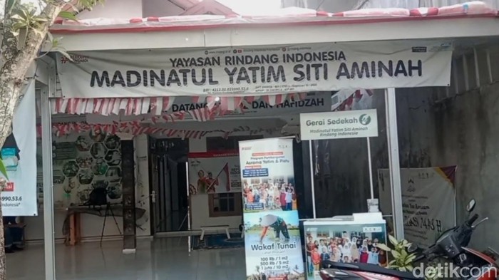 Madinatul Yatim Siti Aminah, Bojongsari, Indramayu.