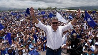Mantan Presiden Honduras Kembali ke Negaranya Usai Diampuni Trump