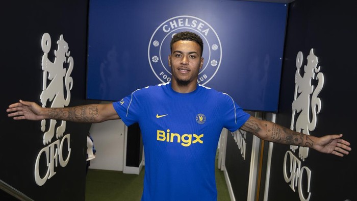 LONDON, ENGLAND - JULY 21:  Chelsea FC Unveil New Signing Morgan Rogers at Stamford bridge on July 21, 2026 in London, England.  (Photo by Darren Walsh/Chelsea FC via Getty Images)