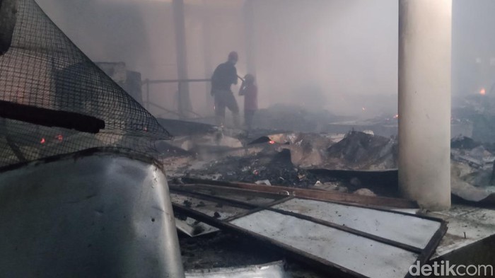 Kebakaran Paser Bayat, Klaten sore tadi.